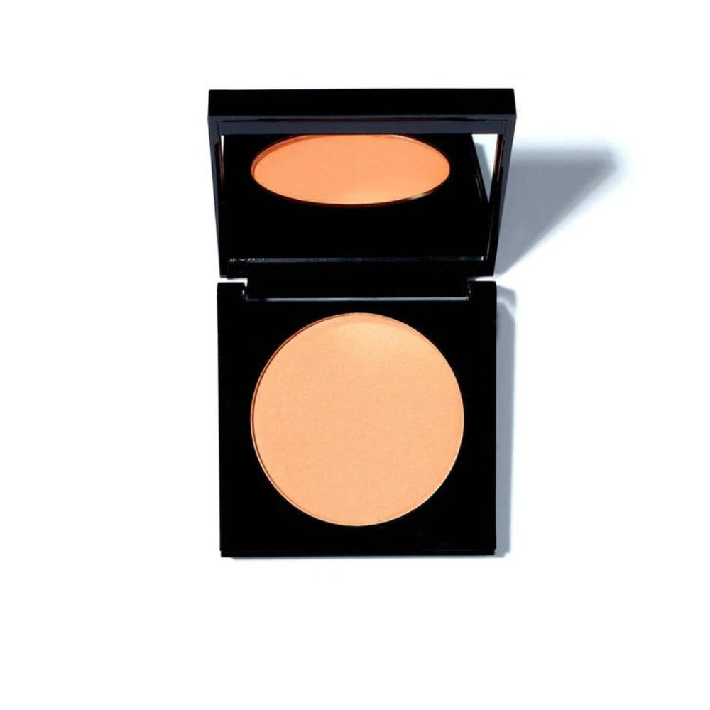 NWT Laritzy Luxe Powder - soft apricot
